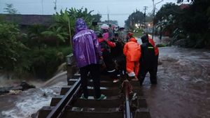 Rel Sempat Tergerus Longsor, Jalur KA Prupuk-Slawi Sudah Bisa Dilalui
