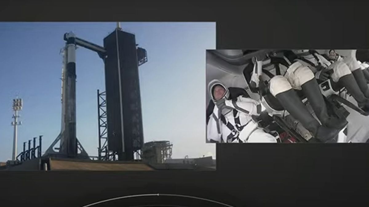 Roket SpaceX Sukses Luncurkan Misi Inspiration4 yang Membawa 4 Warga Sipil Pertama ke Luar Angkasa