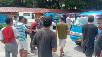 Not Yet Reached Agreement On Tariffs, Angkot Drivers In Ternate Hold Strike Action