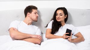 Kenali Tanda-Tanda Micro Cheating pada Pasanganmu, Jangan Dimaklumi