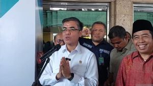 Mohon Bersabar! Menaker Yassierli Tegaskan Penetapan UMP 2025 Tak Diumumkan Hari Ini