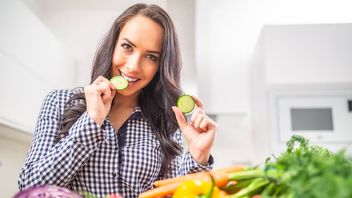 食用可胶原物使皮肤柔和、明亮的趋势,这是专家解释