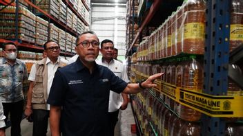Trade Minister Zulhas Finds 500 Tons Of Oil At The Warehouse Of PT BKP, Indicated Hoarding?