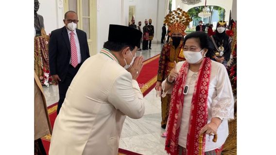 Prabowo's Warm Moment With Megawati, Try Sutrisno, And Sinta Wahid At The State Palace