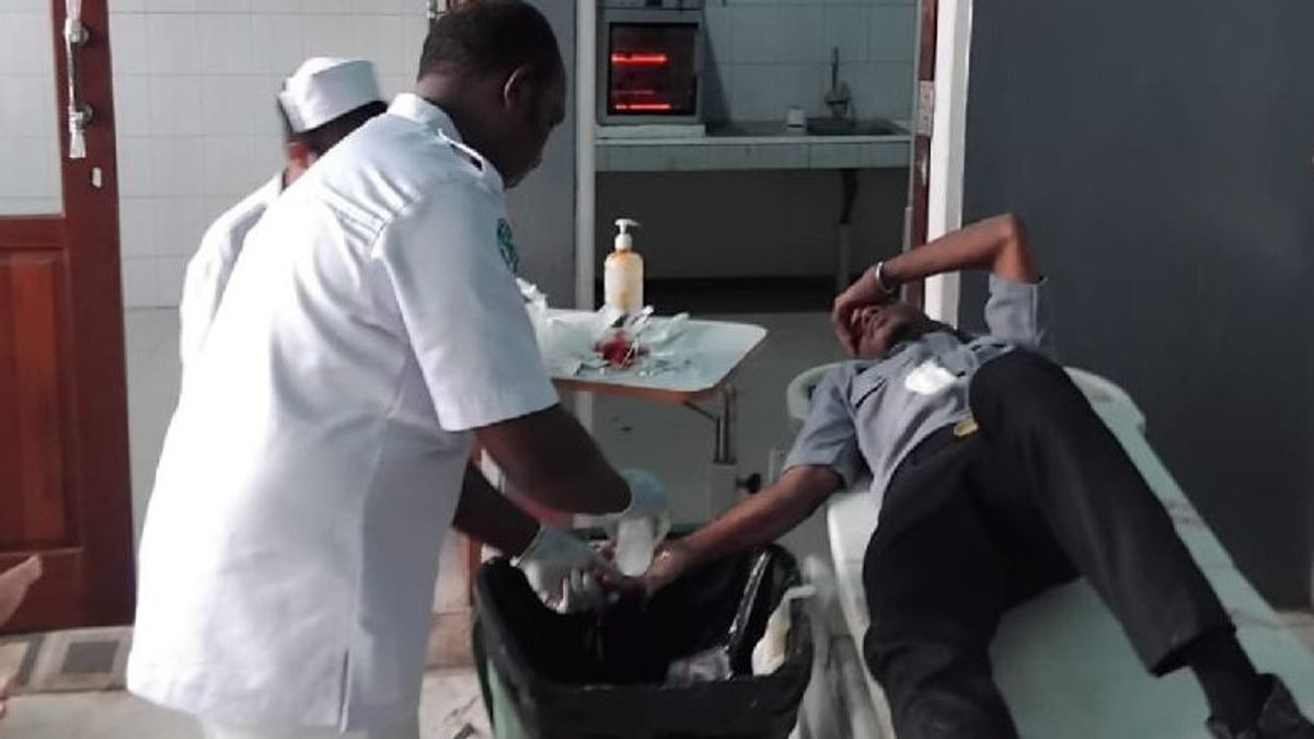 2 officiers de Lapas Nabire blessés lorsque 19 enfants se sont échappés en cours d'hospitalisation