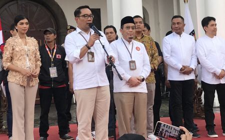 Pantun RK-Suswono di Deklarasi Kampanye Damai: Nomor 01 Juara Satu