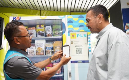 Sekarang Beli Oleh-oleh Khas Jakarta Bisa di Vending Machine UMKM Stasiun Gambir