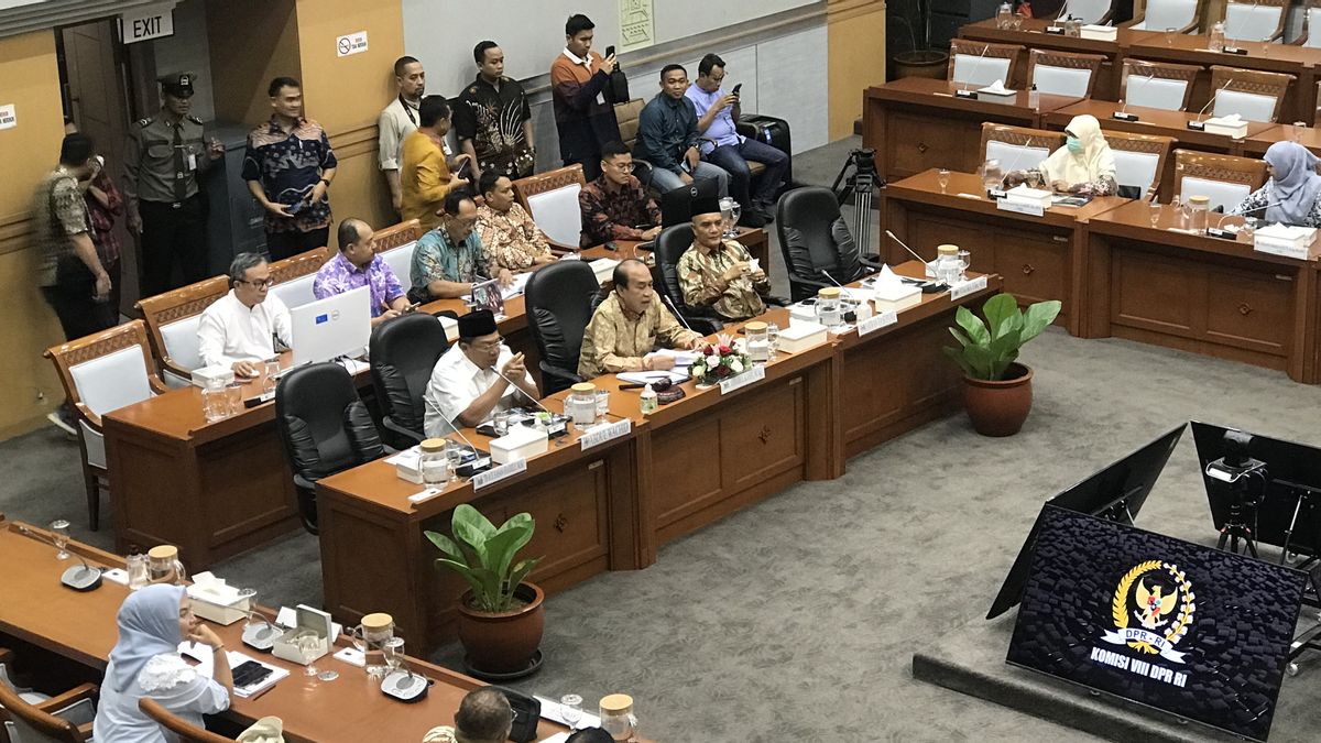 Kecewa Menag Yaqut Absen di Rapat Penting, DPR: Tidak Layak Dipertimbangkan Untuk yang Akan Datang