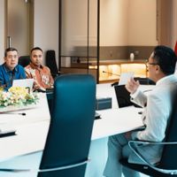 Menteri Kebudayaan Temui COO Danantara, Minta KPI untuk “Monetisasi” Aset Budaya dari Borobudur sampai Venice Biennale