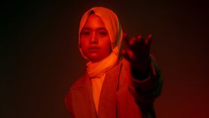 Hanin Dhiya Tunjukkan Rasa Kecewa dan Sedih Lagu dalam Single Terbaru: Marah 