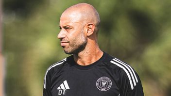 Mascherano Sesalkan Larangan Bermain Suarez atas Insiden Meludah