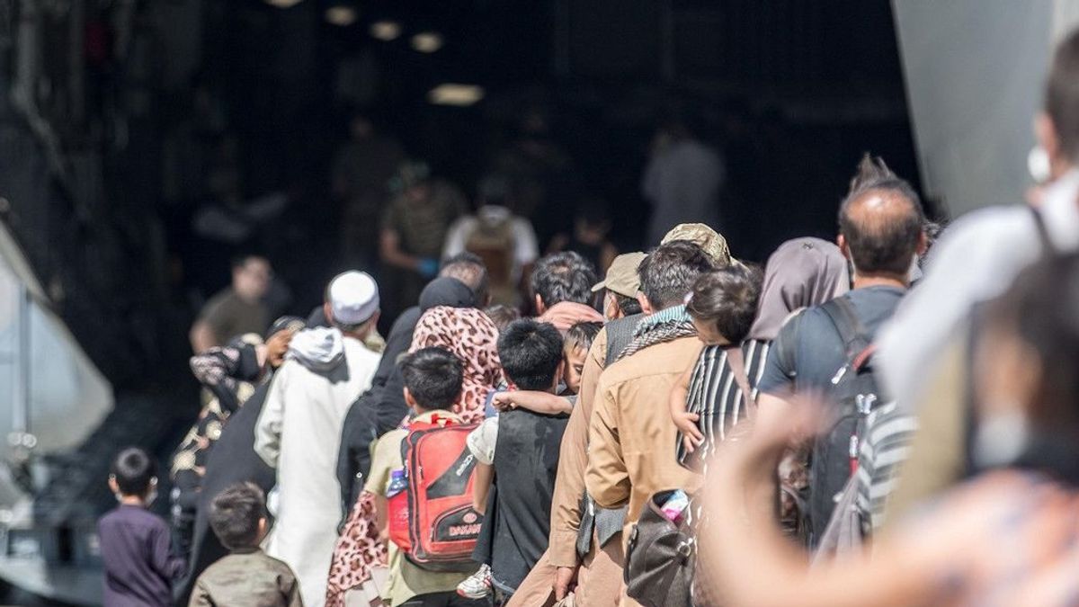 Taliban Belum Berikan Izin Terbang, Sekitar 1.000 Orang Tertahan di Bandara
