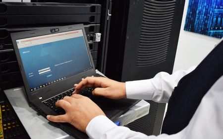 Mengenal Apa itu Data Center: Pengertian, Fungsi, Manfaat, dan Cara Kerjanya