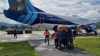 2 Jenazah Pekerja Proyek Korban Penembakan KKB Dipulangkan ke Purwakarta