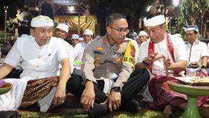 Umat Hindu Gelar Doa Bersama Untuk Pemilu Damai di Pura Rawamangun, Jakarta Timur