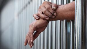 Sudah Ditangkap, Pria Penjual Anak di Bawah Umur di Pondok Gede Ternyata Masih Berusia 17 Tahun