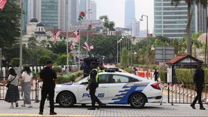 Belasan Ribu Orang Berunjuk Rasa di Kuala Lumpur Tuntut Anwar Ibrahim Mundur