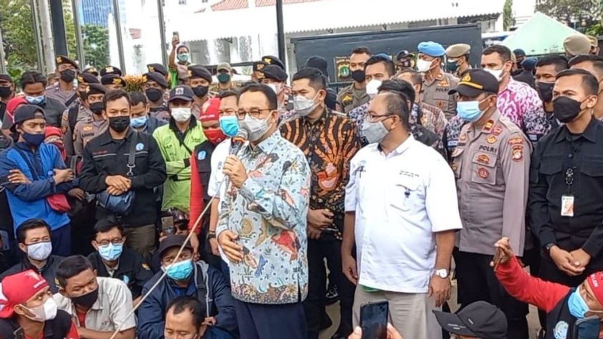 Anies Signals He Will Follow Central Government Regarding DKI UMP Increase