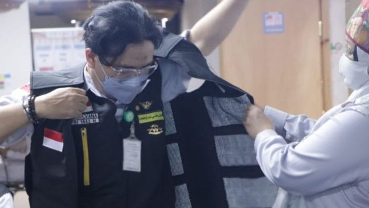 Cool Vests With Carbon Cool Technology Can Be Handling Heat Stroke Cases For Pilgrims In Saudi
