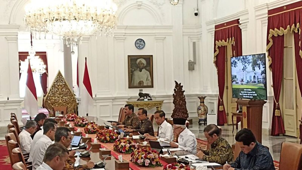 Jokowi Holds Limited Meeting To Discuss Integration Of Public Transportation Modes