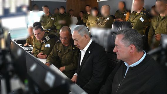قوات قيادة إسرائيلية توقف أسطول غلوبال سومود، رئيس الوزراء نتنياهو: عمل رائع