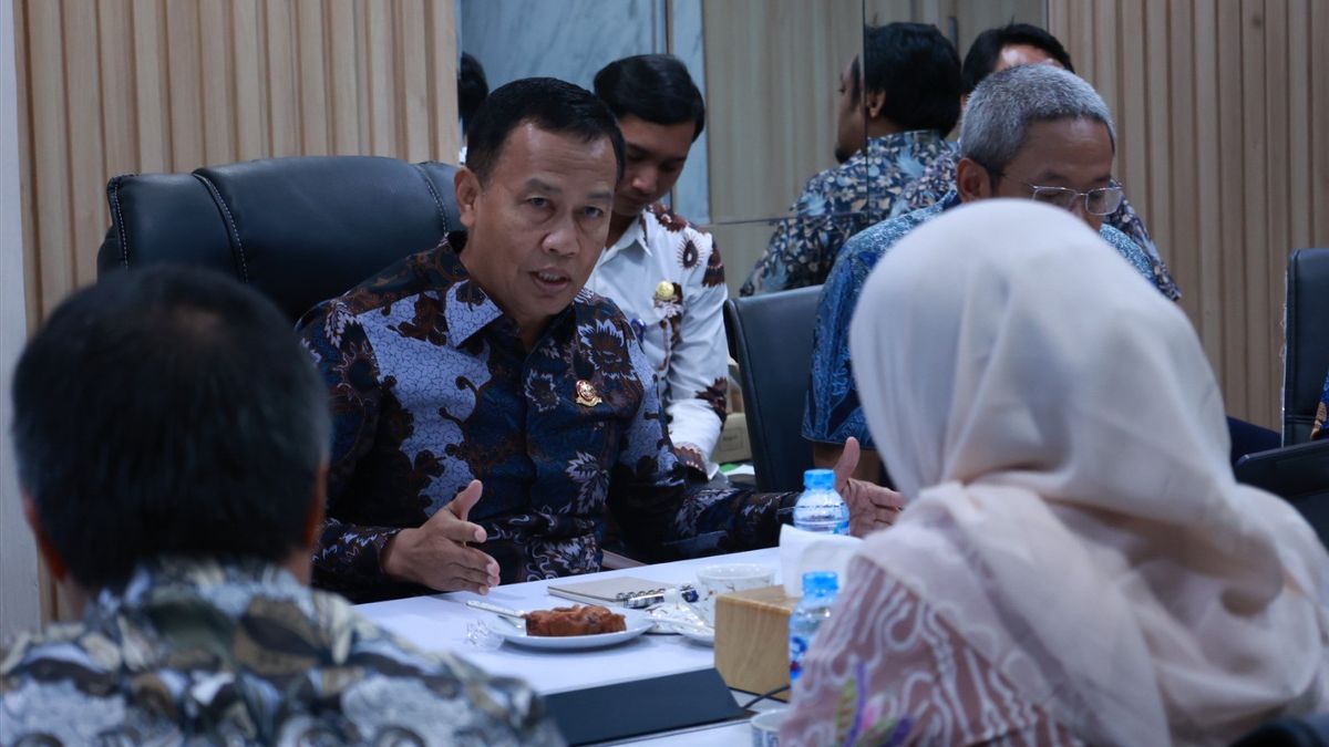 The Ministry of Transportation Calls Green SM Taxi Operators Buntut Train Collision in East Bekasi