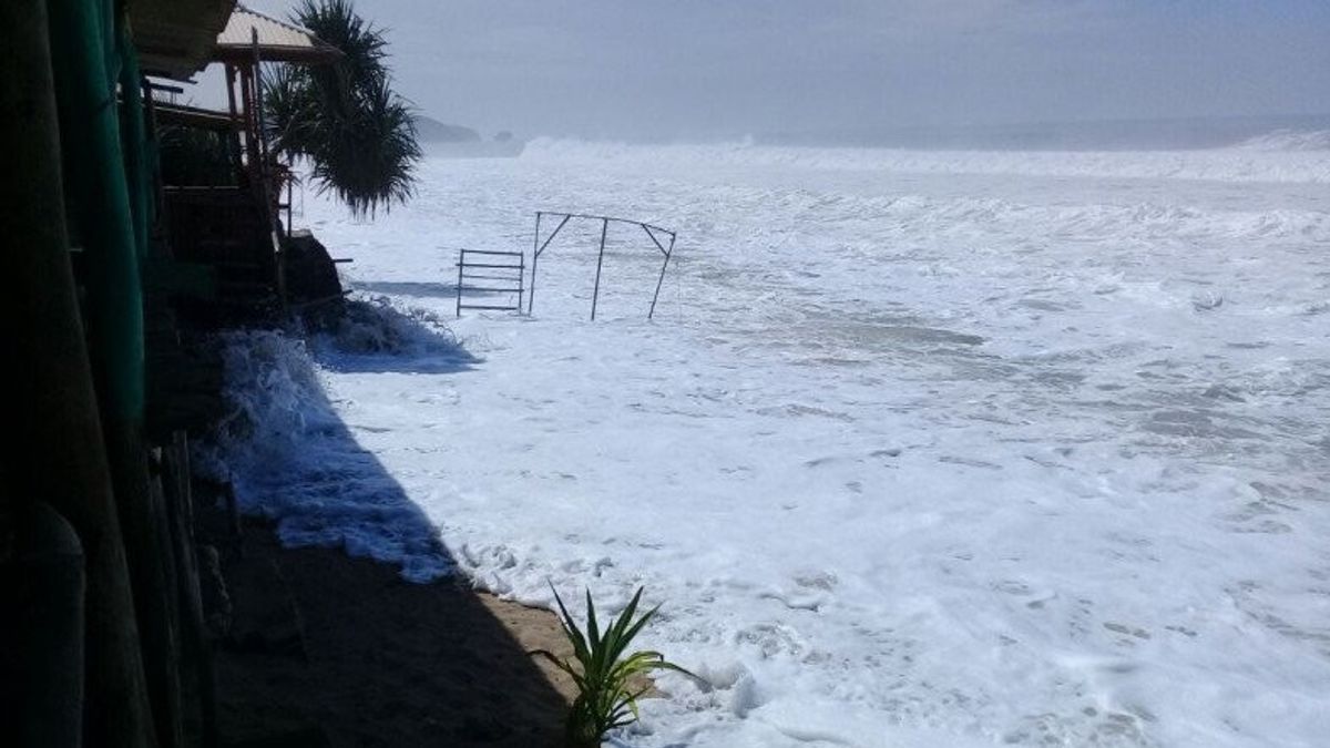 Alert! Gunungkidul Is Having High Waves, Fishermen Are Advised Not To Go To Sea