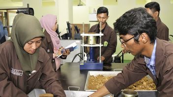 BUMN CSR Revitalizing The Laboratory Of Bung Hatta University, West Sumatra