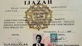 كشوفات KPU ستضع حدا للجدل حول شهادة Jokowi