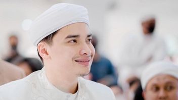 Mundur dari Pesantren, Darimana Alvin Faiz Dapat Uang untuk Menafkahi Henny Rahman?