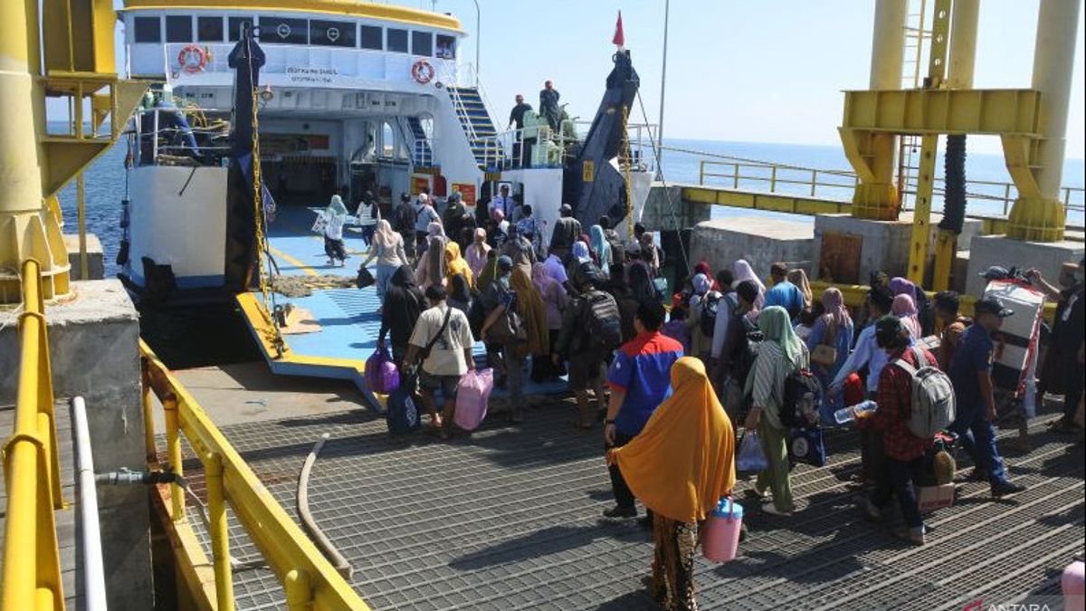 東ジャワ州政府、シトゥボンド・マドゥラ無料帰郷船の準備