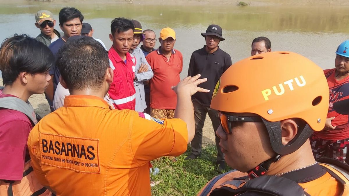 Merinding, Pemuda 20 Tahun Mendadak Hilang Saat Cuci Daging Kurban di Sungai Citarum Bekasi