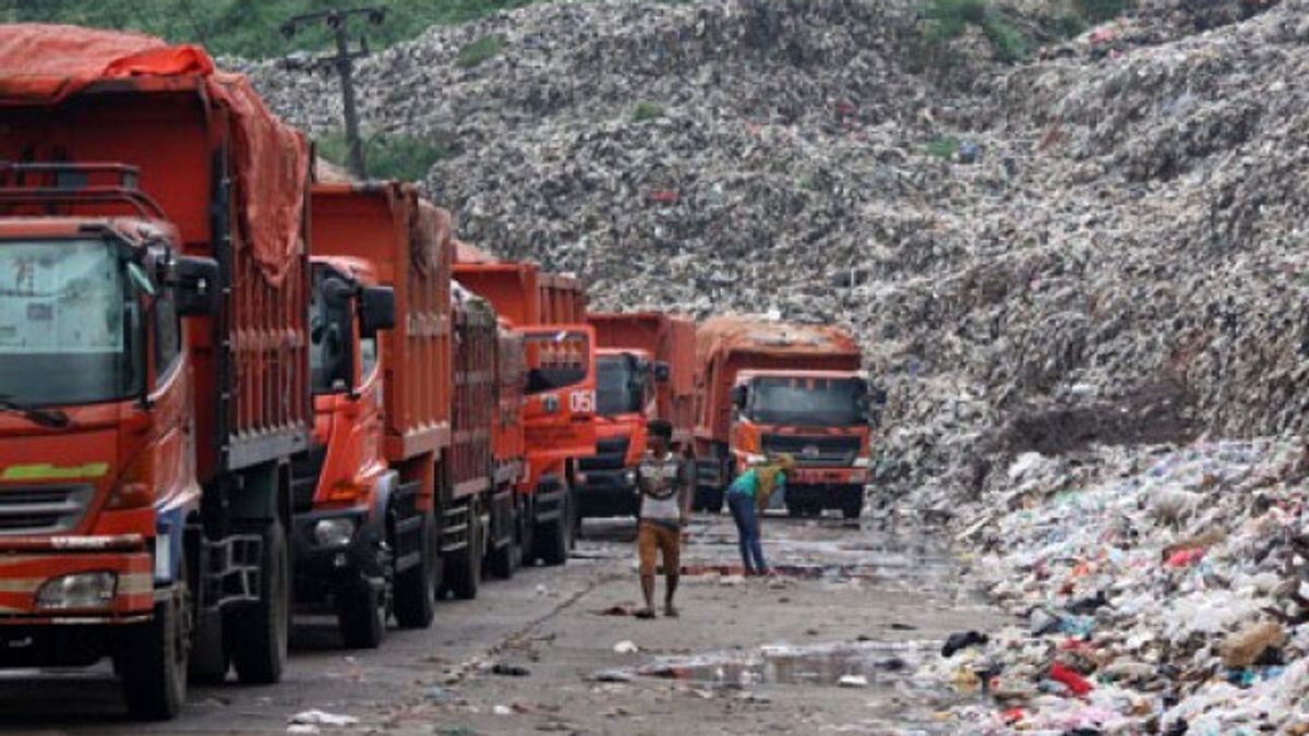 TPA Sarimukti Kebakaran, 188 辆返回万隆市的垃圾车