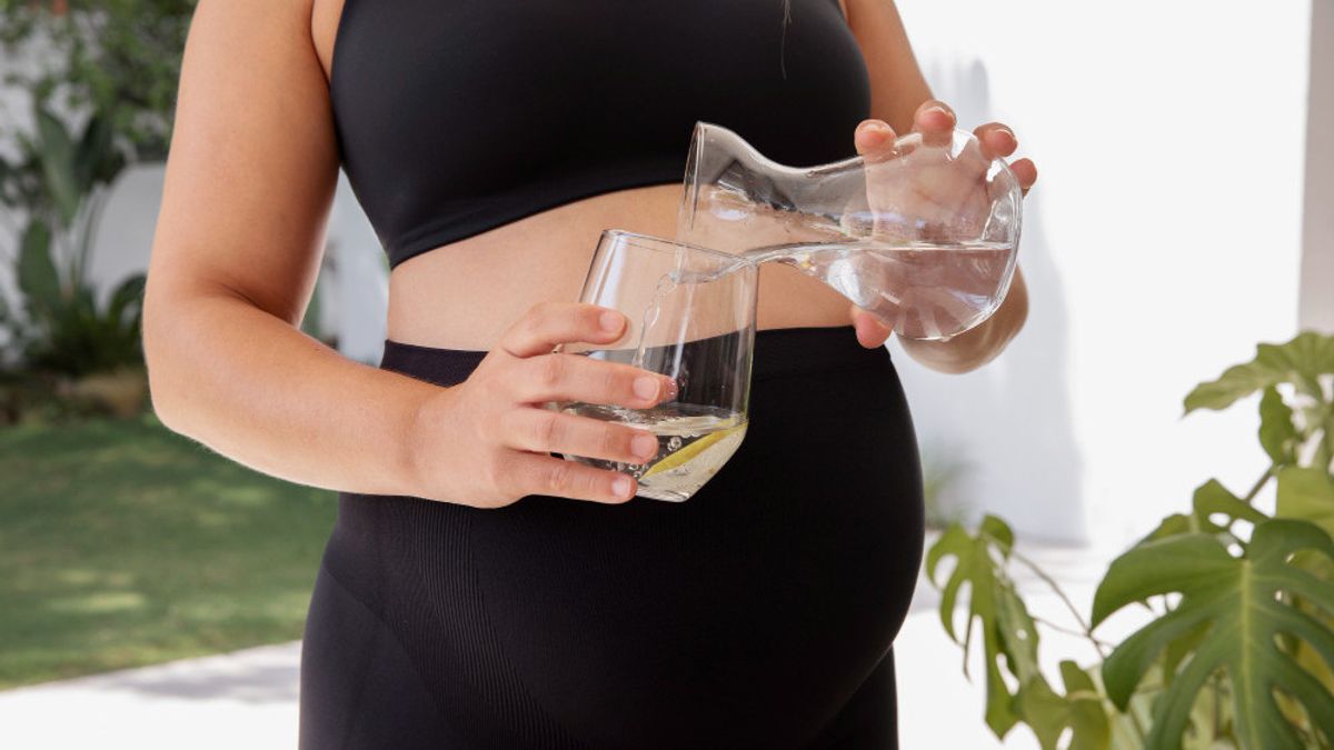 Myth Or Fact, Can Pregnant Women Drink Soda?