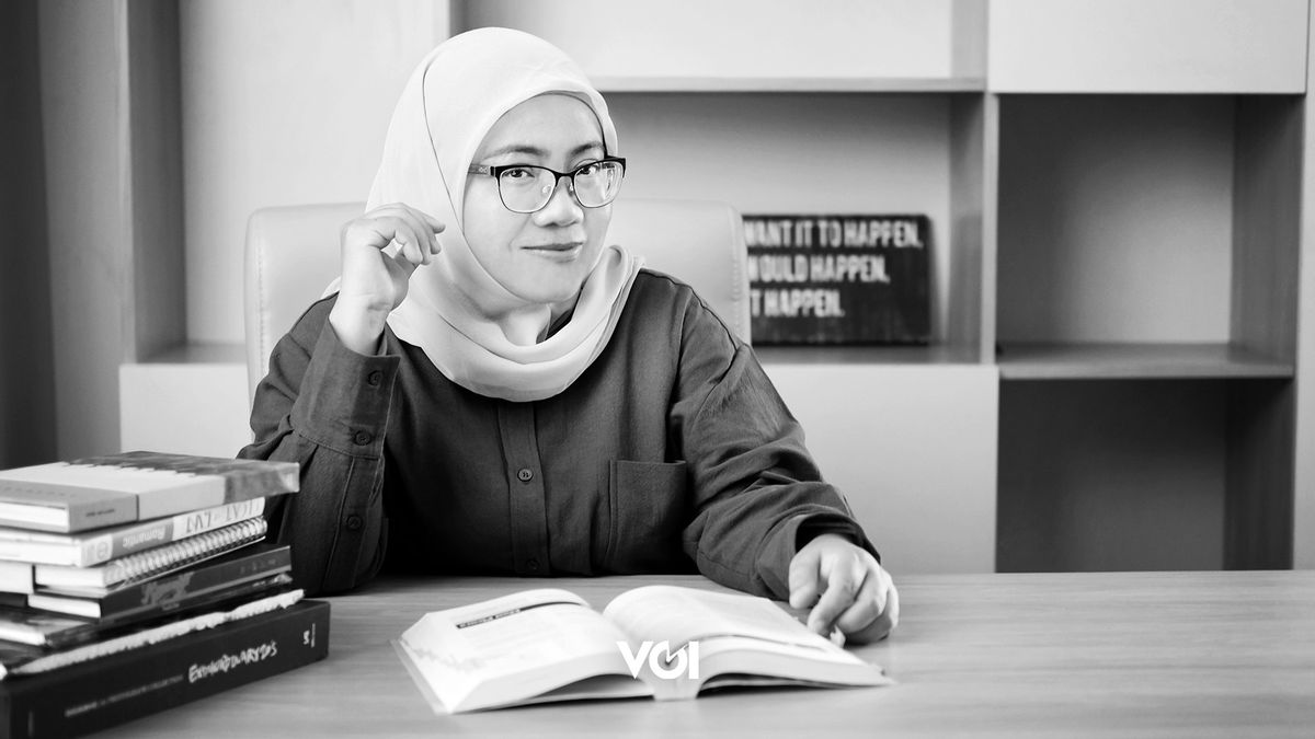 独占記事:国際関係の専門家ティア・マリアトゥル・キブティアは、インドネシアはもはや非ブロックではないと主張する