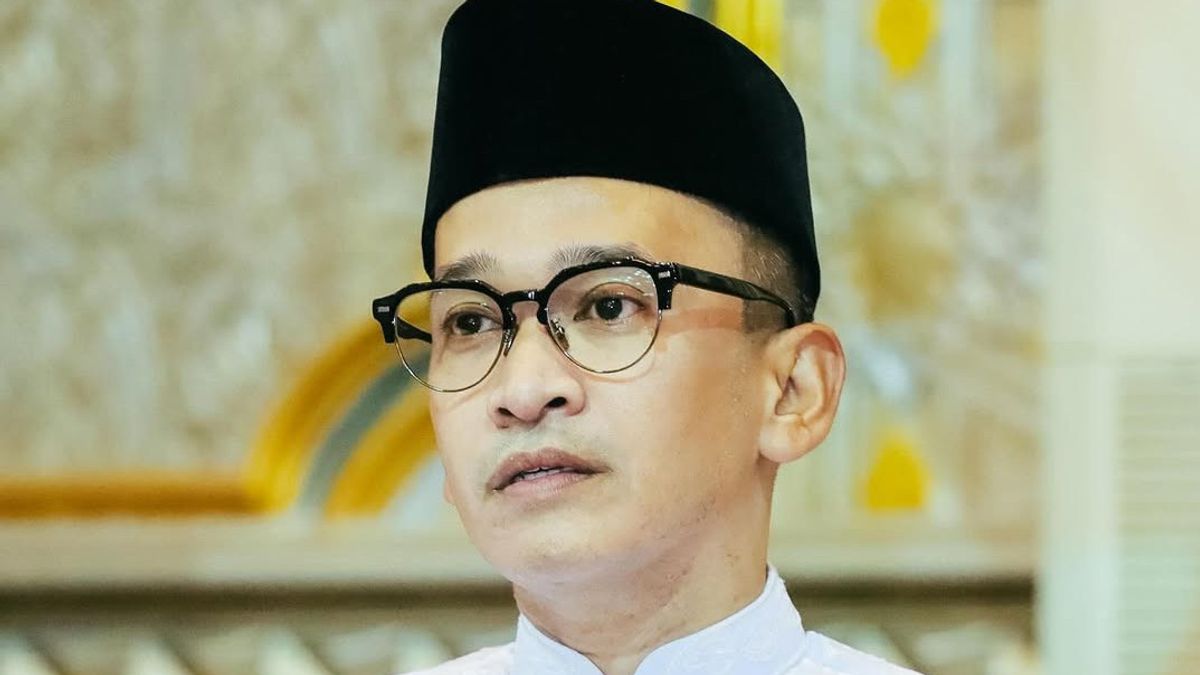 al visitant le collecteur d’endettement, il s’avère que Ruben dépose 242 millions de roupies par mois à Sarwadah
