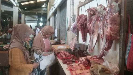 Tuntutan Dipenuhi Pemerintah, Pedagang Daging Batal Mogok Jualan