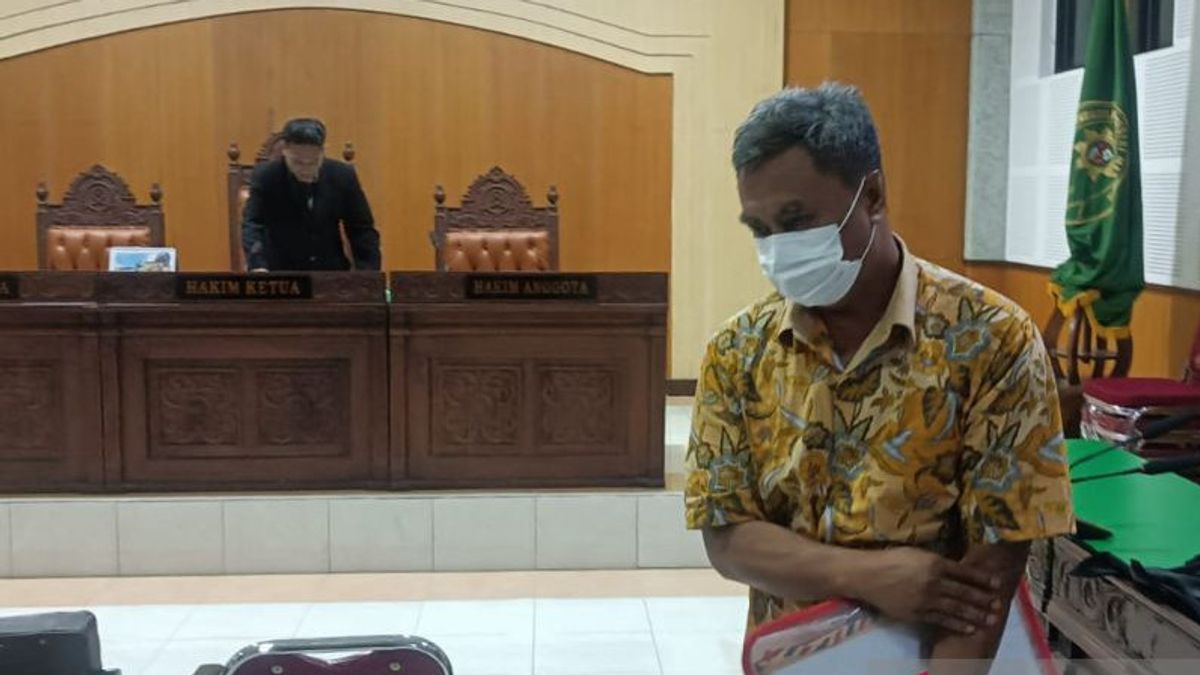 Tok! Corruption Judge Free Von To Nugroho PPK Employees In The Corruption Case Of The East Lombok Correspondence Pool Project