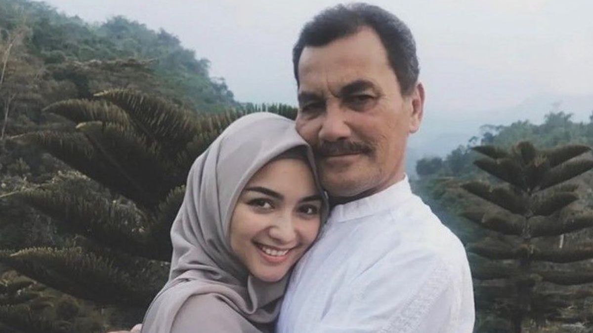 Beautiful Last Memories Of Citra Kirana And Her Father