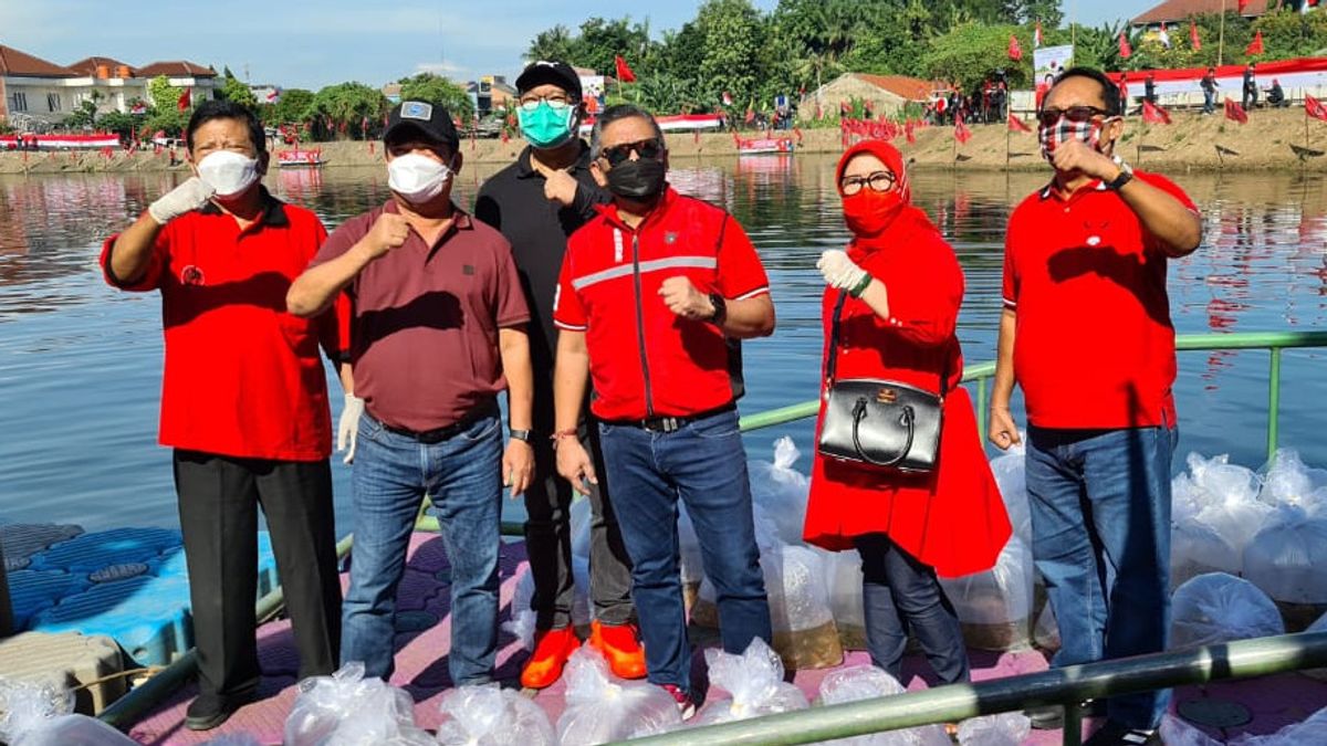 Waduk Rawa Lindung Tercemar Limbah, PDIP Batal Tebar Ribuan Benih Ikan