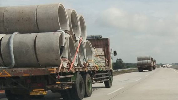 À partir du 13 mars, les camions de marchandises sont interdits de traverser le Trans Sumatera Toll