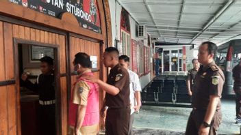 Situbondo检察官办公室Jebloskan Kades 进入村庄基金腐败嫌疑人6亿印尼盾的监狱