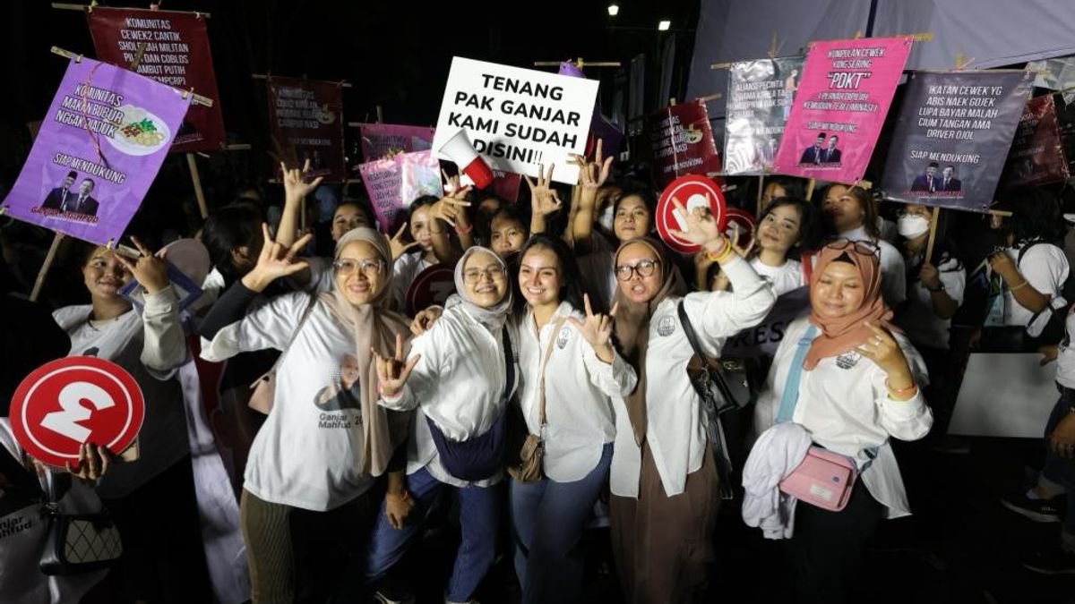 Flashmob Ganjar Mahfud From Millennials After Getting Number 3 Urut