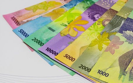 Rupiah Senin Menguat Tipis ke Level Rp16.413 per Dolar AS