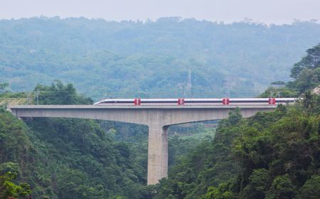 14 Perjalanan Kereta Cepat Whoosh Dibatalkan Imbas Gempa Bandung, KCIC Minta Maaf