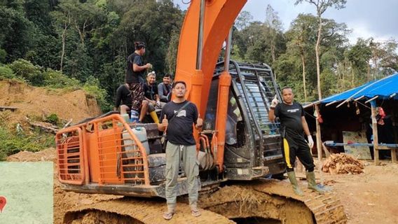 Pidie Aceh Police Sita 2 Excavatrices Illégales De Mines D’or