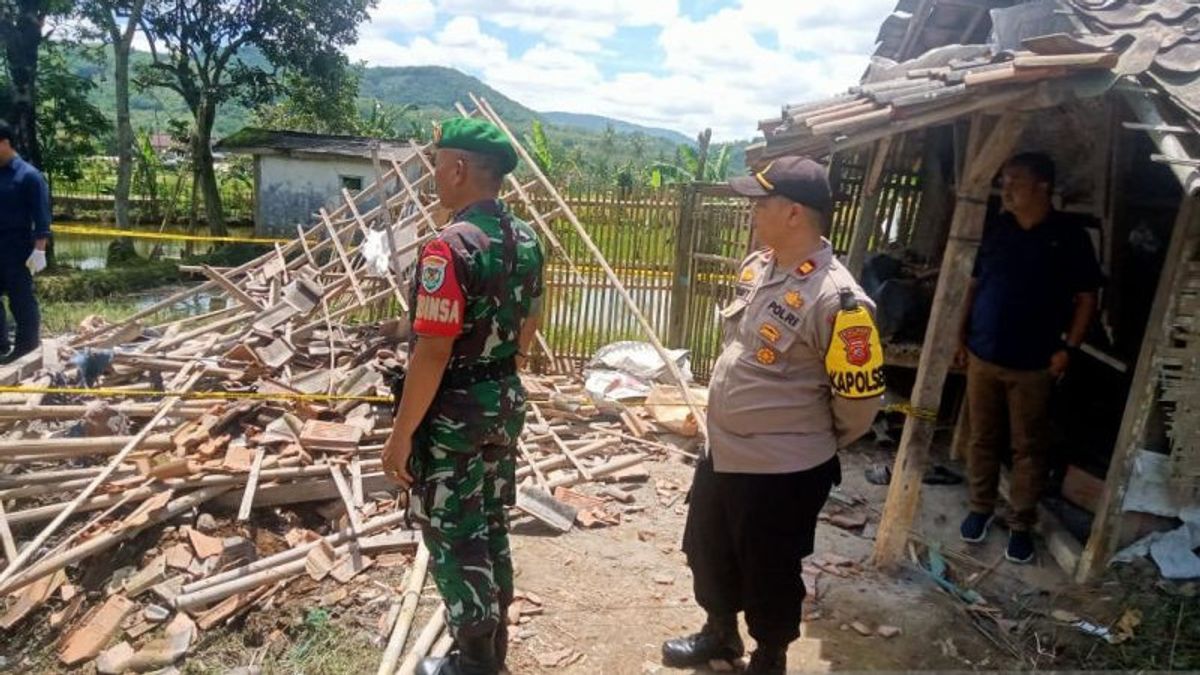  Ledakan di Sukabumi Hancurkan Gubuk Akibat Petasan