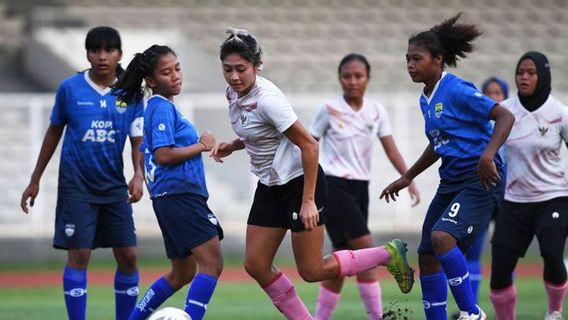 女子国家队教练说，印度尼西亚落后泰国5步：我们就像新生婴儿，而他们已经在学校了