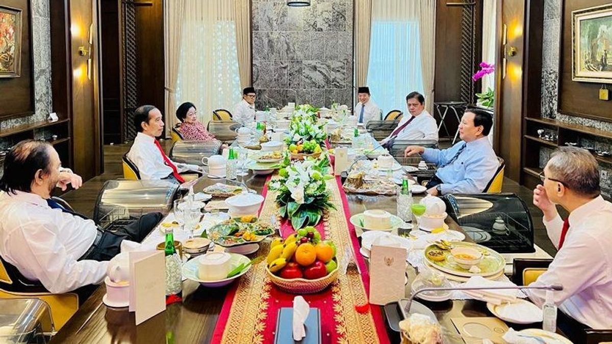 Welcoming PAN, Jokowi Invites The Ketum Of Supporting Political Parties To Eat In A Private Room That Has Never Been Used