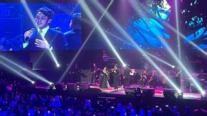 Kolaborasi Vina Panduwinata dan Ardhito Pramono  di Konser <i>Badai Pasti Berlalu</i> Erros Djarot